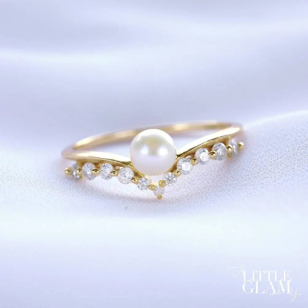 Angel Wings Pearl Ring Pearl & Cubic Zirconia